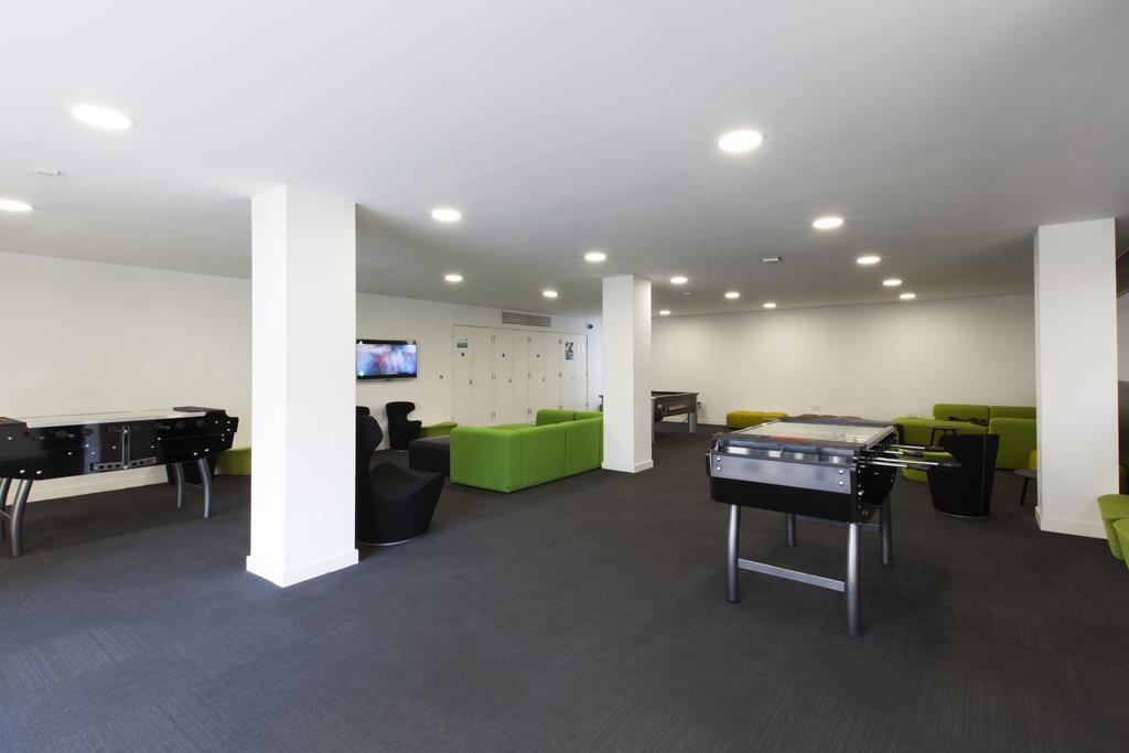 Pure Citystay Hammersmith Лондон Экстерьер фото